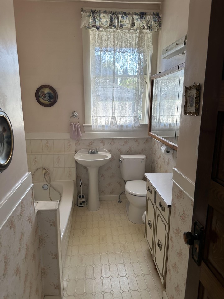 Photo 8 at 4132 Balkan Street, Fraser VE, Vancouver East
