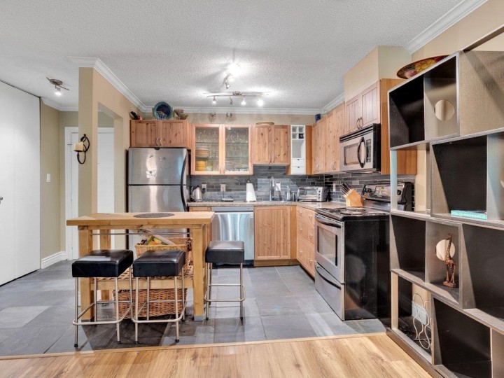 Photo 8 at 303 - 1234 Pendrell Street, West End VW, Vancouver West