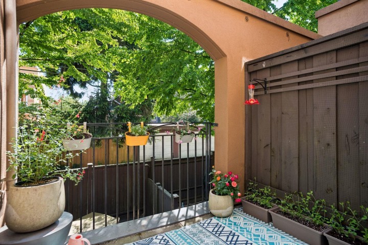 Photo 16 at 15 - 3036 W 4th Avenue, Kitsilano, Vancouver West