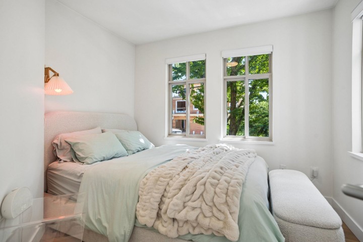 Photo 12 at 15 - 3036 W 4th Avenue, Kitsilano, Vancouver West