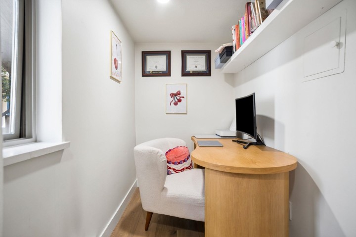 Photo 15 at 15 - 3036 W 4th Avenue, Kitsilano, Vancouver West