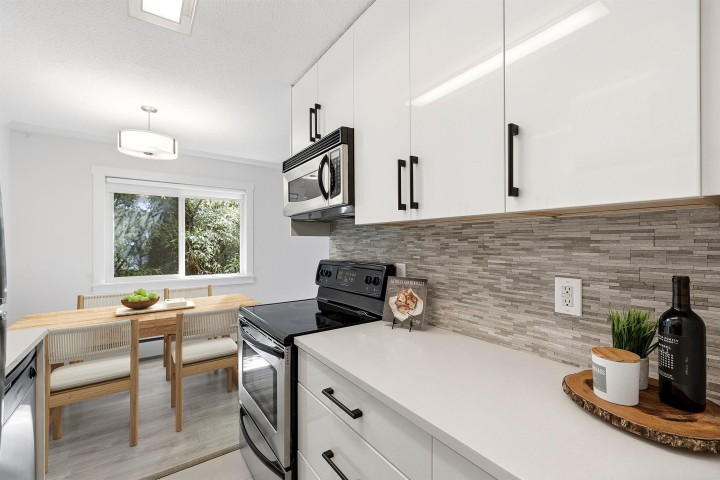 Photo 3 at 112 - 211 W 3rd Street, Lower Lonsdale, North Vancouver