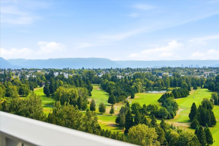 Photo 17 at 2207 - 7418 Paulson Street, South Cambie, Vancouver West