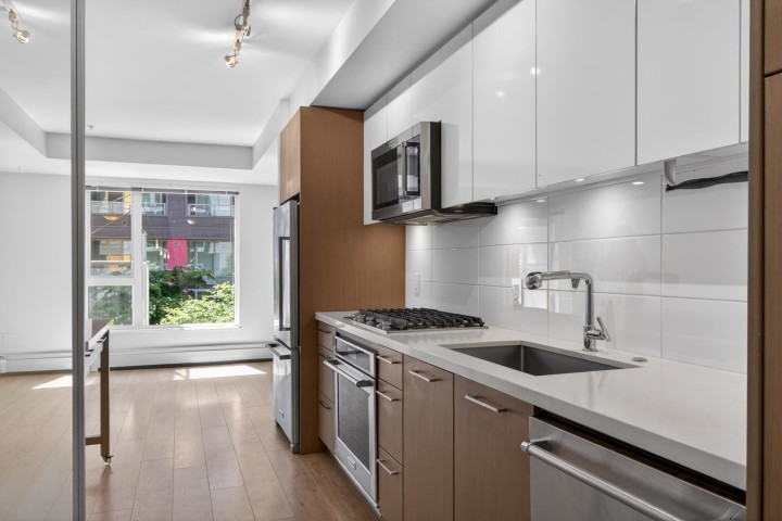Photo 3 at 304 - 384 E 1st Avenue, Strathcona, Vancouver East