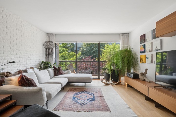 Photo 6 at 205 - 3264 Oak Street, Cambie, Vancouver West
