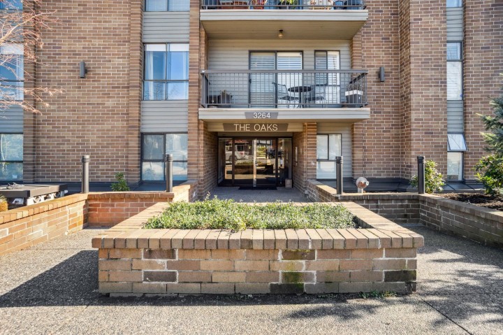 Photo 22 at 205 - 3264 Oak Street, Cambie, Vancouver West