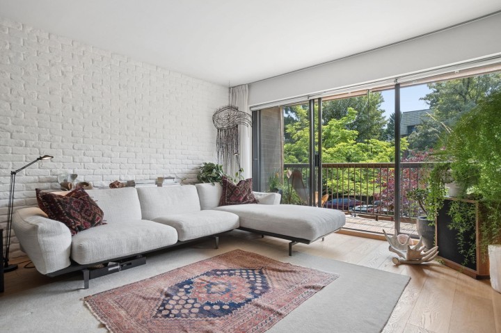 Photo 7 at 205 - 3264 Oak Street, Cambie, Vancouver West
