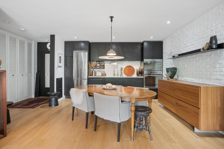 Photo 9 at 205 - 3264 Oak Street, Cambie, Vancouver West