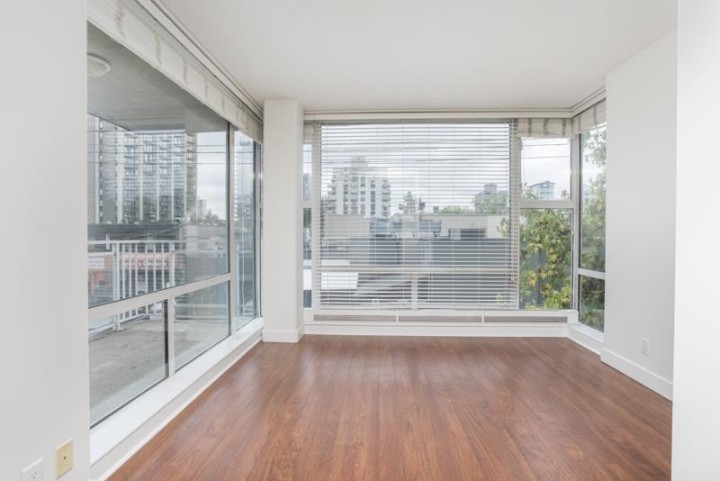 Photo 4 at 201 - 1150 Bute Street, West End VW, Vancouver West
