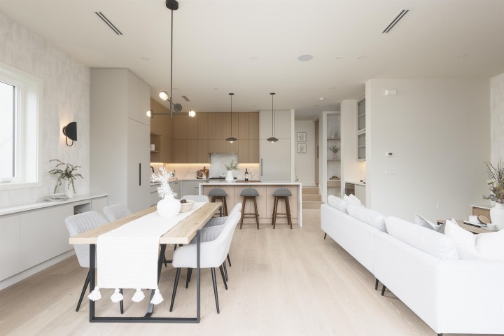 Photo 9 at 2 - 735 E 10th Avenue, Mount Pleasant VE, Vancouver East