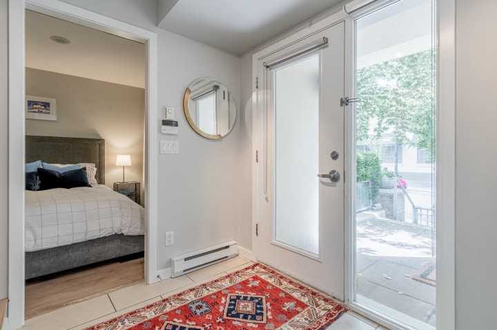 Photo 12 at 1227 Richards Street, Downtown VW, Vancouver West