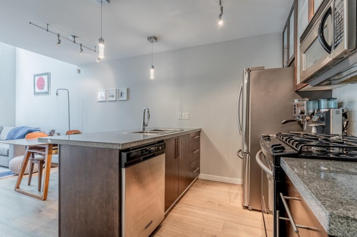 Photo 10 at 1227 Richards Street, Downtown VW, Vancouver West