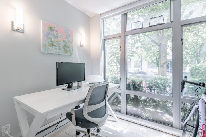 Photo 14 at 1227 Richards Street, Downtown VW, Vancouver West