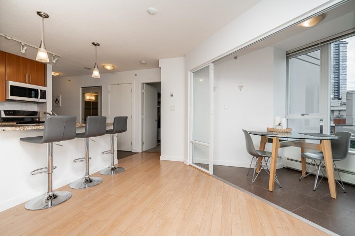 Photo 20 at 806 - 58 Keefer Place, Downtown VW, Vancouver West