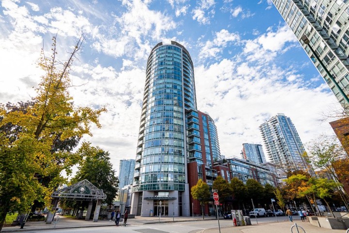 Photo 4 at 806 - 58 Keefer Place, Downtown VW, Vancouver West