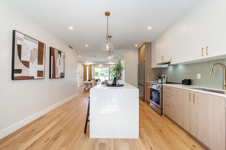 Photo 17 at 2 - 676 E 22nd Avenue, Fraser VE, Vancouver East