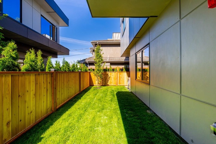 Photo 22 at 2 - 676 E 22nd Avenue, Fraser VE, Vancouver East