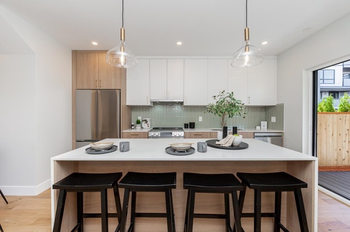 Photo 10 at 2 - 676 E 22nd Avenue, Fraser VE, Vancouver East