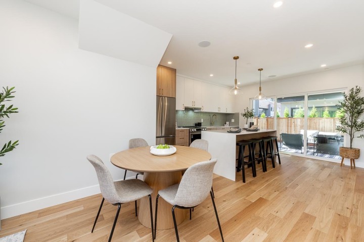 Photo 11 at 2 - 676 E 22nd Avenue, Fraser VE, Vancouver East