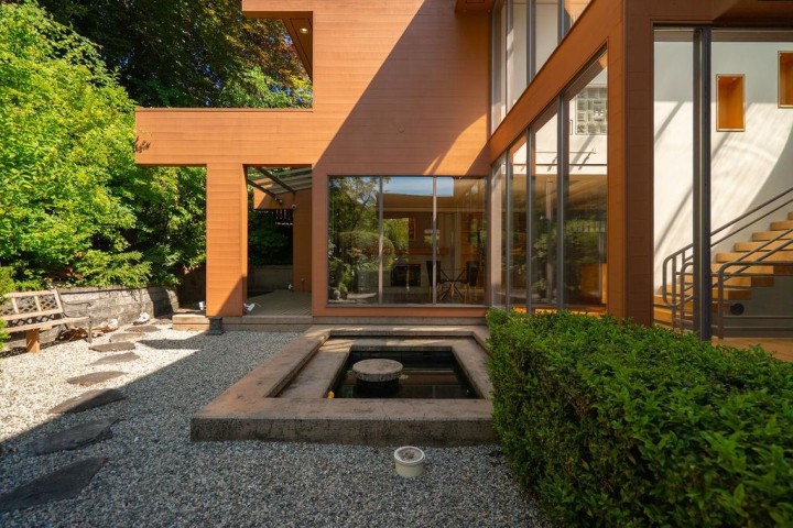 Photo 35 at 687 Beachview Drive, Dollarton, North Vancouver