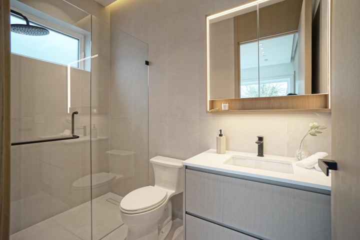 Photo 8 at 1 - 4634 W 15th Avenue, Point Grey, Vancouver West
