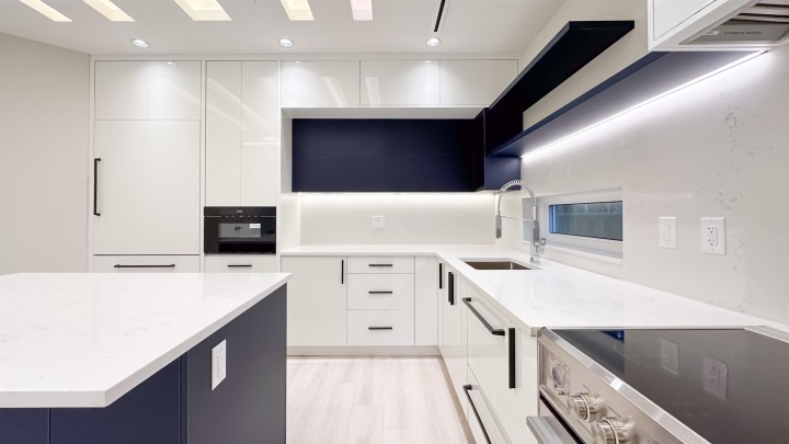 Photo 6 at 2373 W 7th Street, Kitsilano, Vancouver West