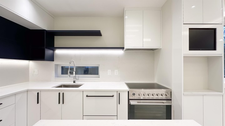 Photo 7 at 2373 W 7th Street, Kitsilano, Vancouver West