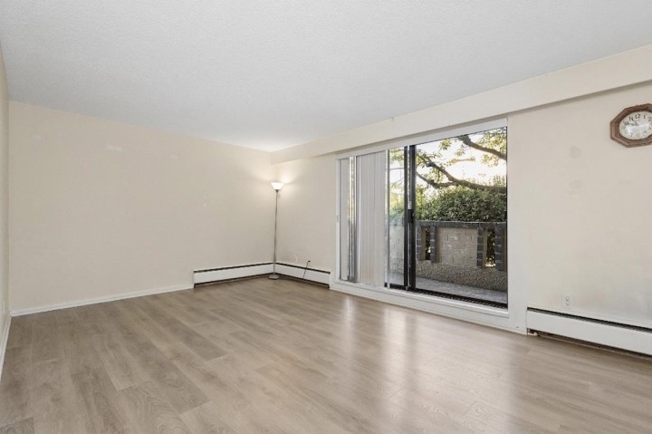 Photo 4 at 112 - 2222 Cambridge Street, Hastings, Vancouver East