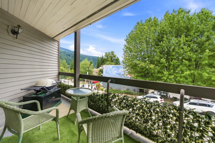 Photo 25 at 104 - 2181 Panorama Drive, Deep Cove, North Vancouver