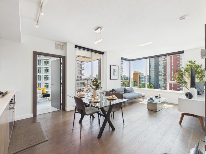 Photo 3 at 808 - 68 Smithe Street, Downtown VW, Vancouver West