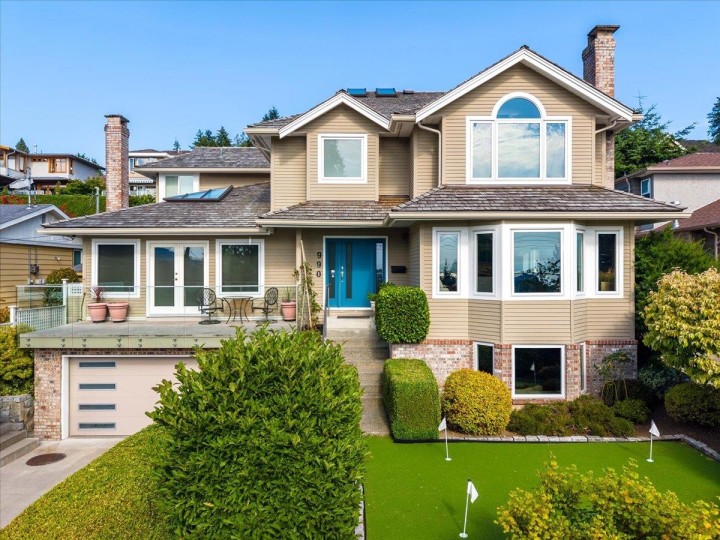 Photo 2 at 990 Leyland Street, Sentinel Hill, West Vancouver