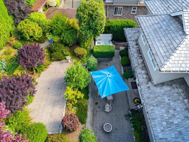 Photo 6 at 990 Leyland Street, Sentinel Hill, West Vancouver