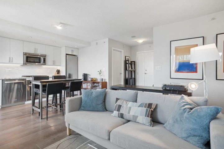 Photo 6 at 2201 - 918 Cooperage Way, Yaletown, Vancouver West