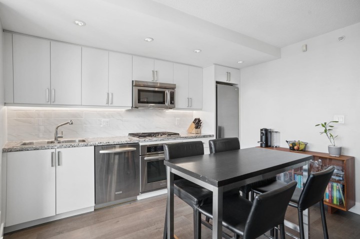 Photo 14 at 2201 - 918 Cooperage Way, Yaletown, Vancouver West