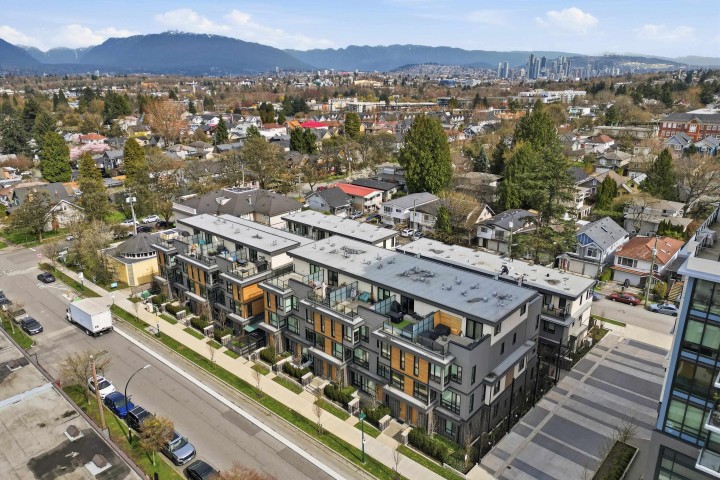 Photo 33 at 3960 Dumfries Street, Knight, Vancouver East
