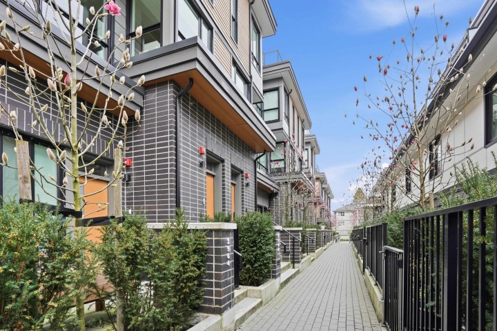 Photo 35 at 3960 Dumfries Street, Knight, Vancouver East