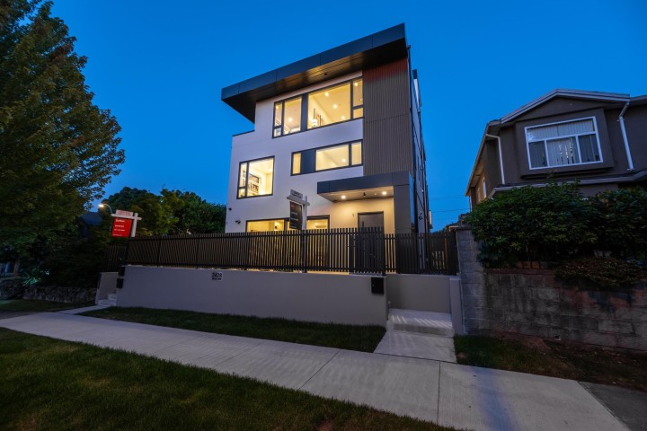 Photo 23 at 1 - 3428 Mons Drive, Renfrew Heights, Vancouver East