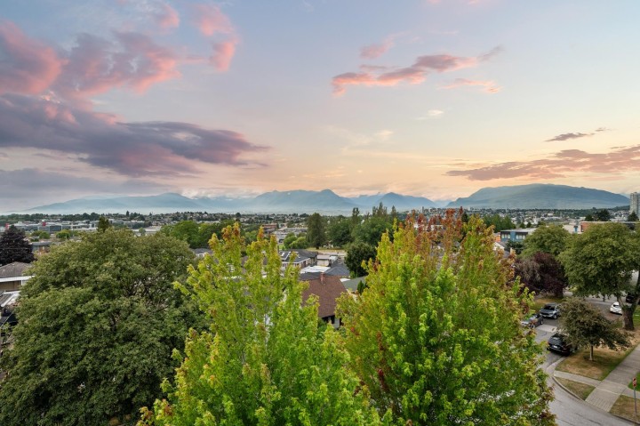Photo 22 at 1 - 3428 Mons Drive, Renfrew Heights, Vancouver East