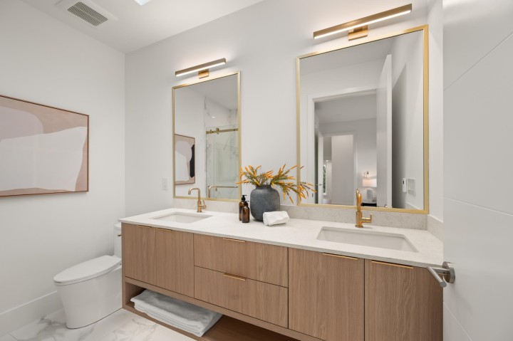Photo 14 at 1 - 3428 Mons Drive, Renfrew Heights, Vancouver East