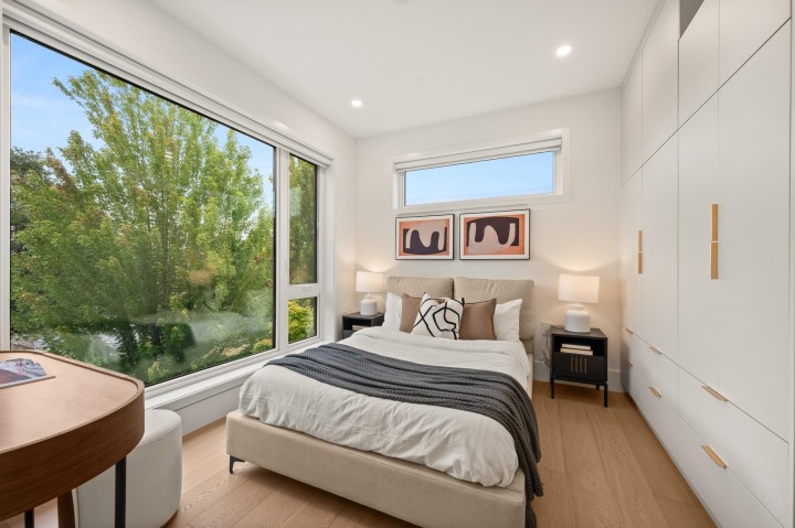 Photo 8 at 1 - 3428 Mons Drive, Renfrew Heights, Vancouver East