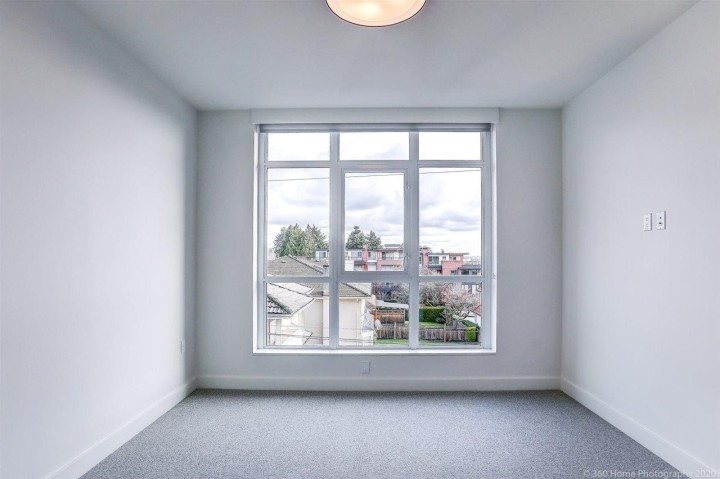 Photo 8 at 204 - 458 W 63rd Avenue, Marpole, Vancouver West