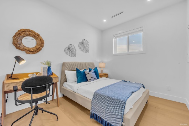 Photo 24 at 1 - 6388 Argyle Street, Killarney VE, Vancouver East