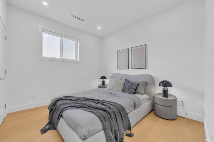Photo 25 at 1 - 6388 Argyle Street, Killarney VE, Vancouver East