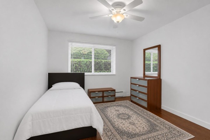 Photo 12 at 1 - 1420 Chesterfield Avenue, Central Lonsdale, North Vancouver