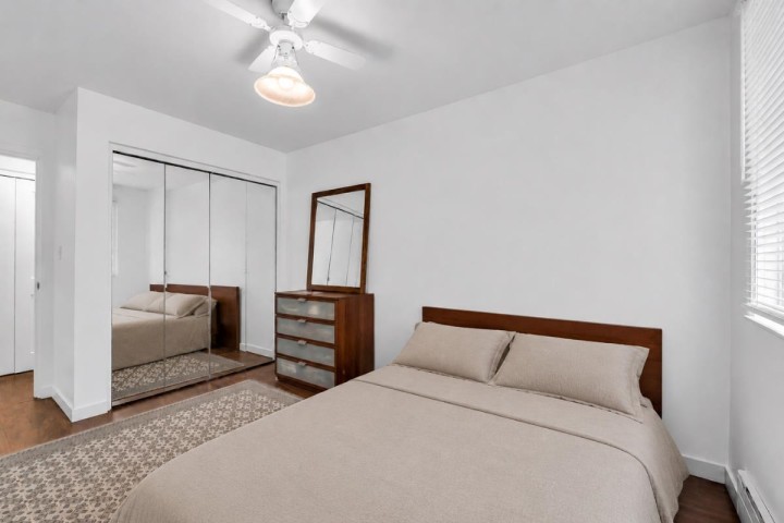 Photo 9 at 1 - 1420 Chesterfield Avenue, Central Lonsdale, North Vancouver
