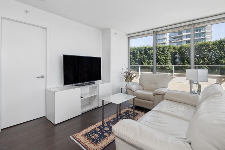 Photo 5 at 804 - 8131 Nunavut Lane, Marpole, Vancouver West