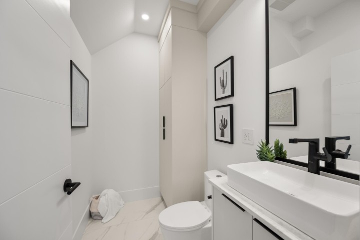 Photo 6 at 3430 Mons Drive, Renfrew Heights, Vancouver East