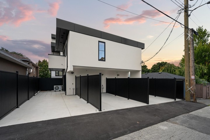 Photo 12 at 3430 Mons Drive, Renfrew Heights, Vancouver East