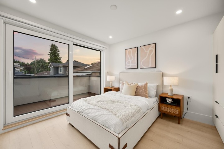 Photo 7 at 3430 Mons Drive, Renfrew Heights, Vancouver East