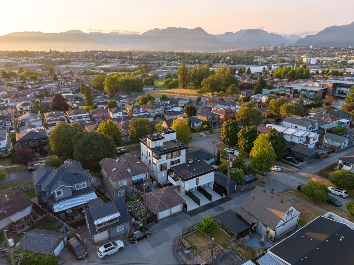Photo 14 at 3430 Mons Drive, Renfrew Heights, Vancouver East